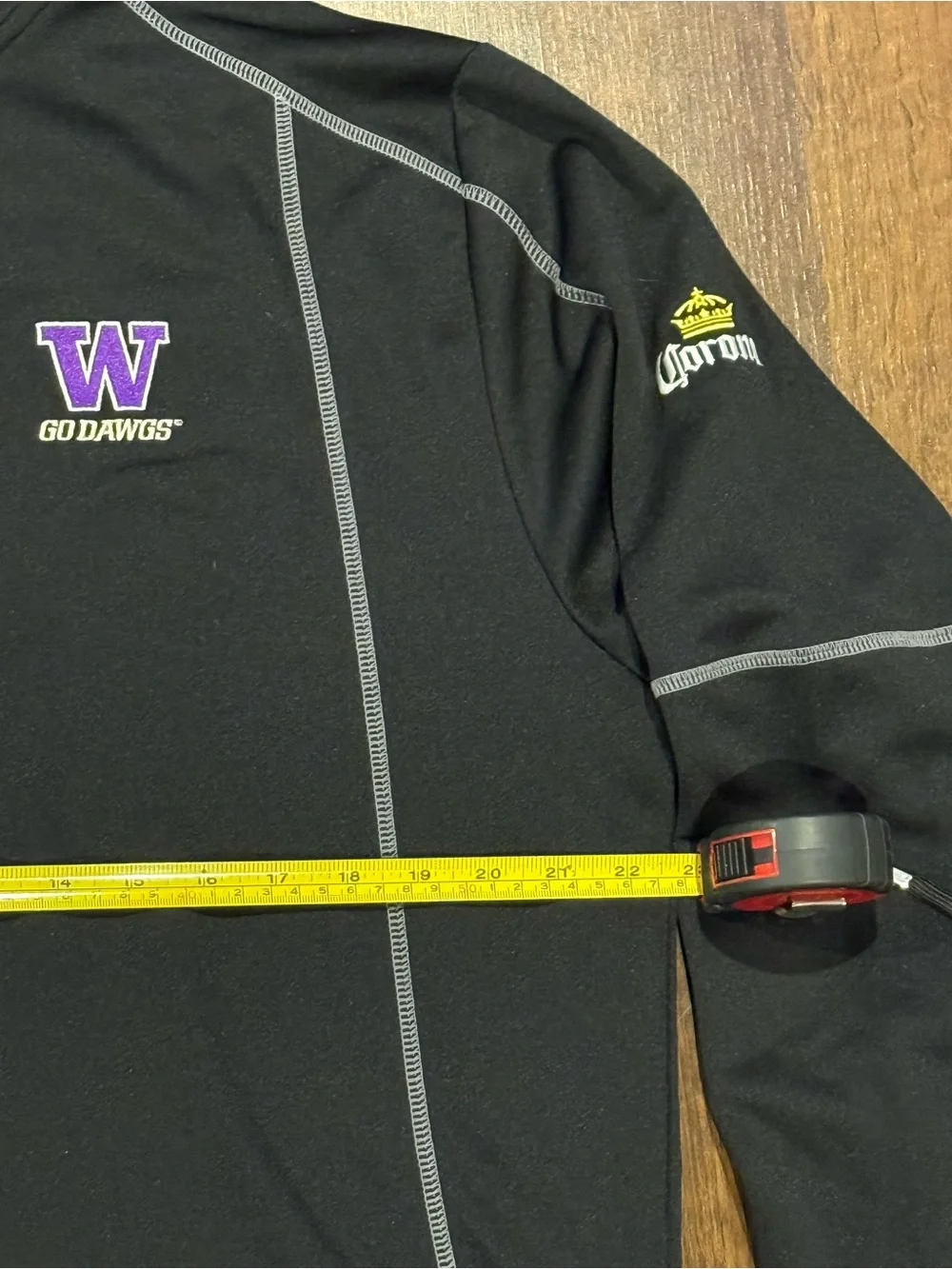 Men’s UW Washington Huskies Clique 1/4 zip pullover (size Large)